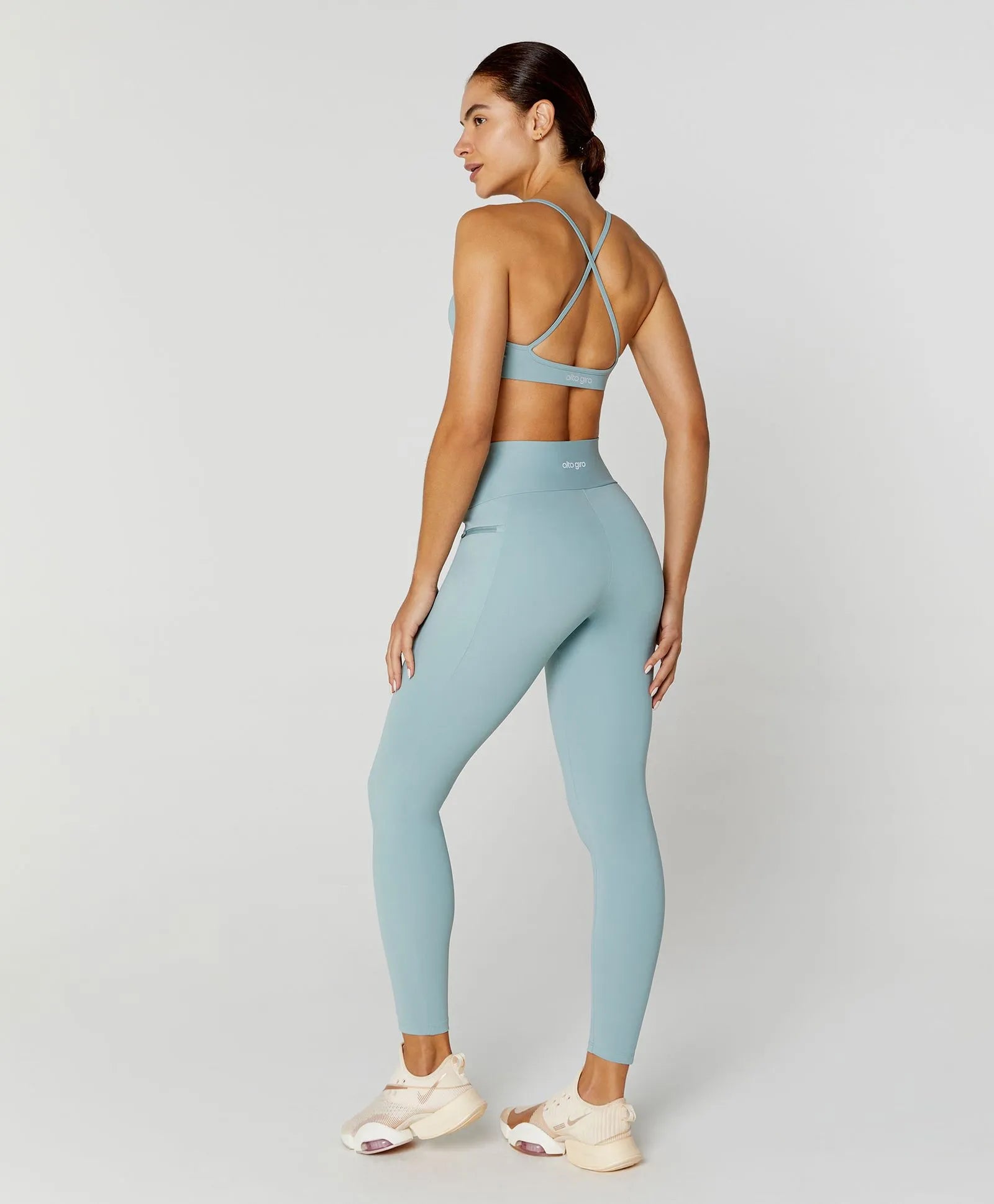 Legging Com Bolso De Ziper Alto Giro