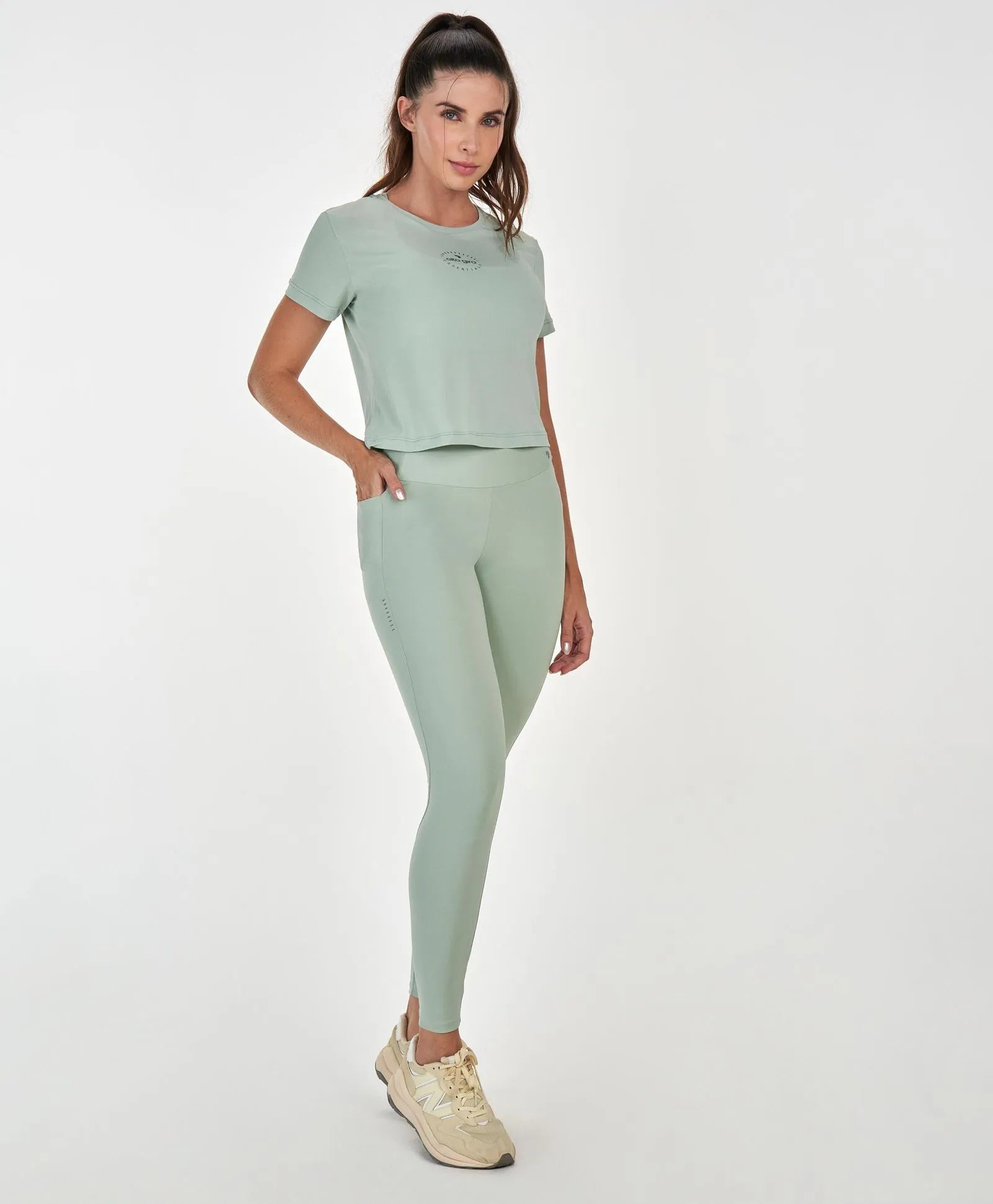 Legging Com Refletivos e Bolso Verde Alto Giro