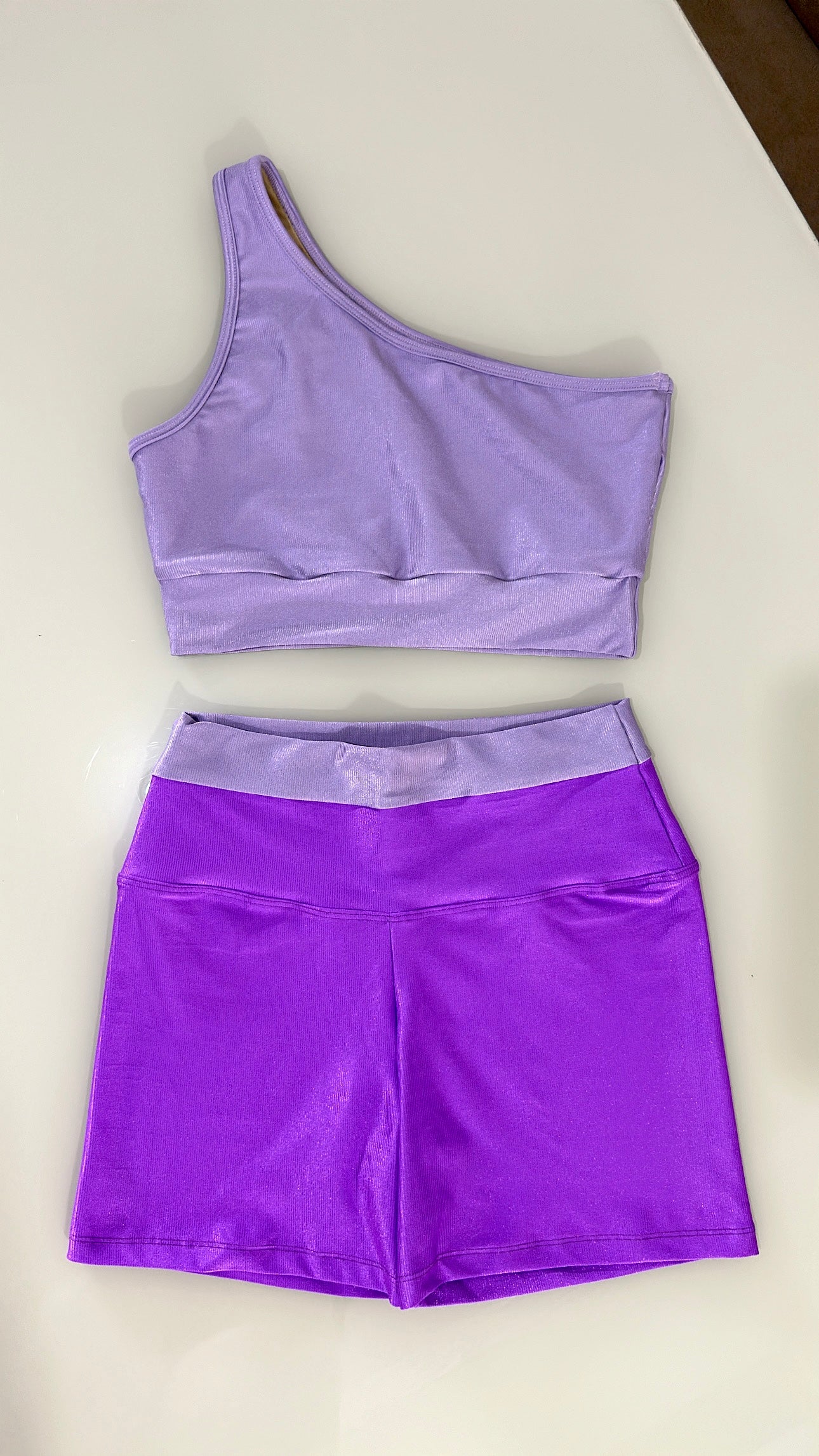 Conjunto Top e Shorts Ombro Só Roxo/Lilás MF