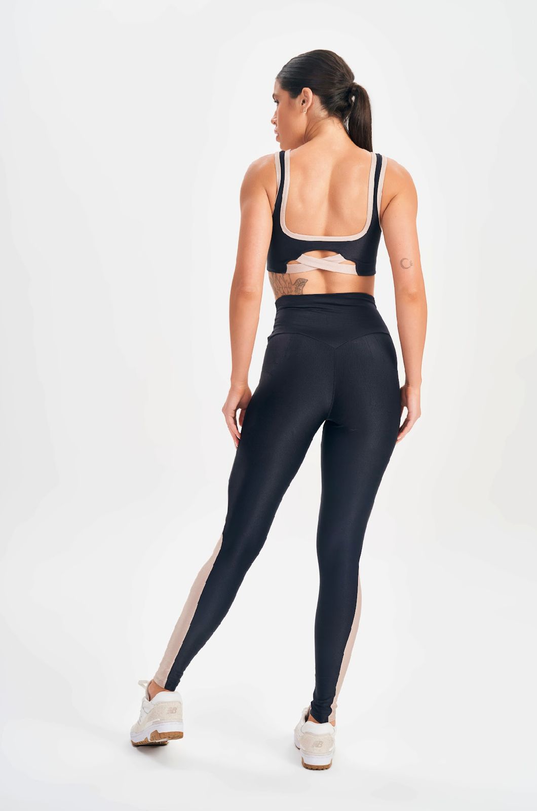 Conjunto Top e Legging Happiness Preto Lets Gym